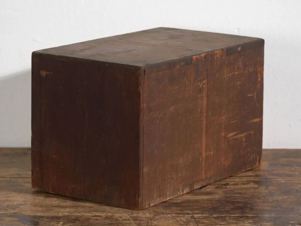 Petit tansu japonais ancien – Période Meiji/Taishō (circa 1880–1920)