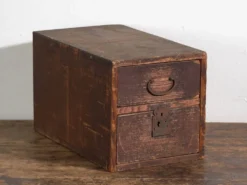 Petit tansu japonais ancien – Période Meiji/Taishō (circa 1880–1920)