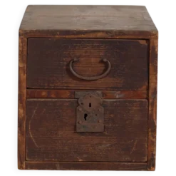 Petit tansu japonais ancien – Période Meiji/Taishō (circa 1880–1920)