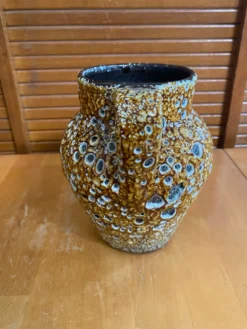 Pichet ancien cyclope style charles cart céramique fat lava jaune vint