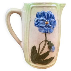 Pichet ancien en céramique décor floral bleu vintage