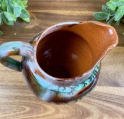 Pichet ancien en céramique émaillée – décor flammé