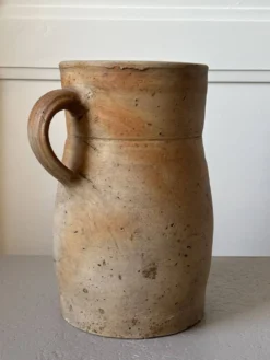 Pichet ancien en grès