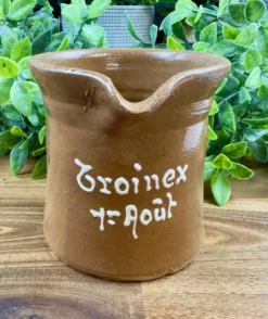 Pichet ancien en grès Troinex 1er Aout décor rustique vintage