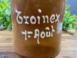 Pichet ancien en grès Troinex 1er Aout décor rustique vintage