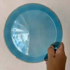 Pichet ancien en verre et plateau