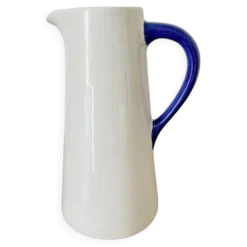 Pichet carafe en céramique blanc et bleu