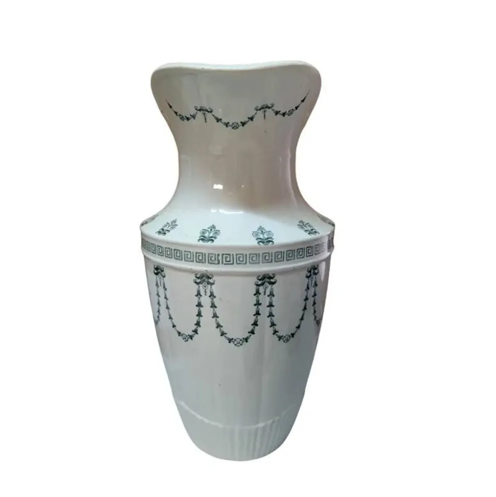 Pichet à eau en porcelaine opaque de Gien :Terre de Fer Marie-Louise