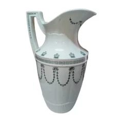Pichet à eau en porcelaine opaque de Gien :Terre de Fer Marie-Louise