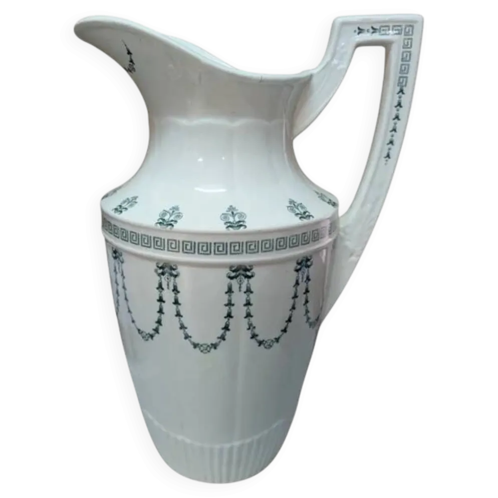 Pichet à eau en porcelaine opaque de Gien :Terre de Fer Marie-Louise