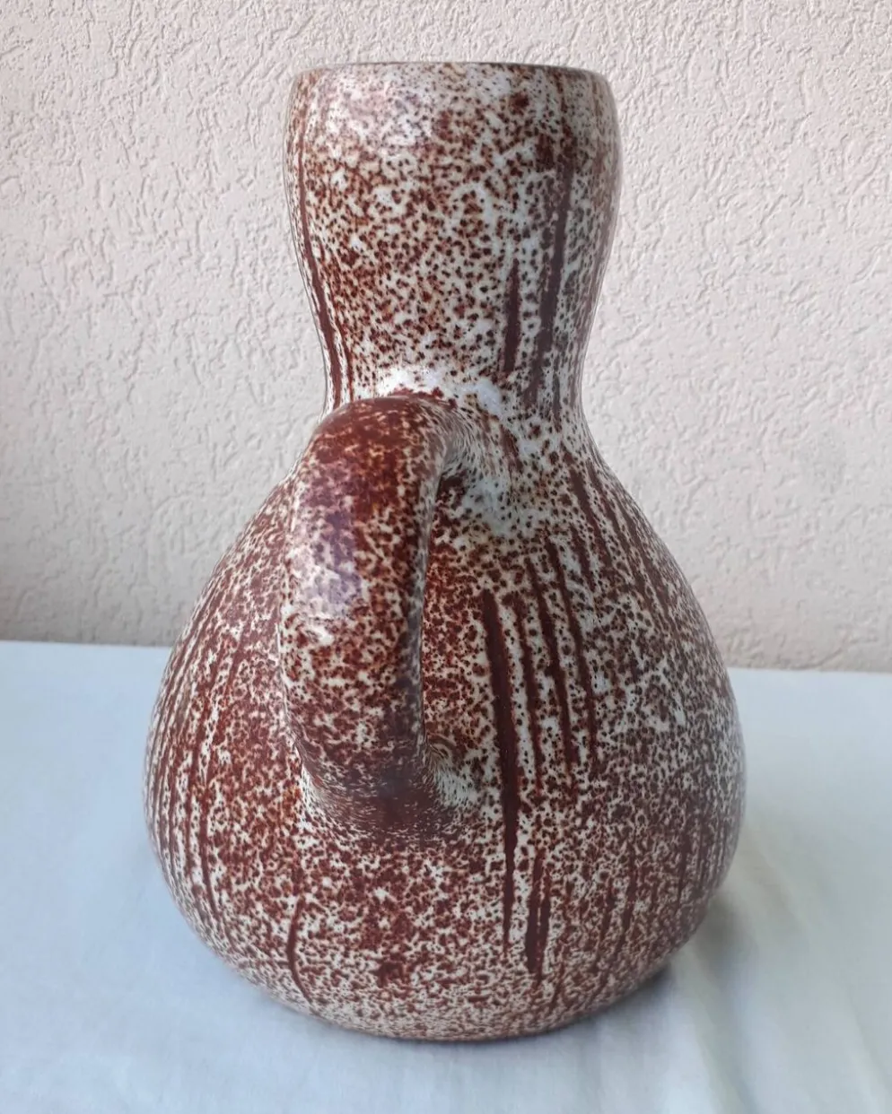 Pichet en céramique Accolay