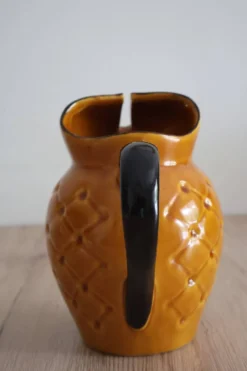 Pichet en céramique motif ananas années 60