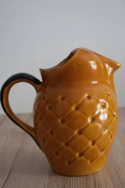 Pichet en céramique motif ananas années 60
