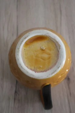 Pichet en céramique motif ananas années 60