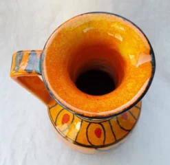 Pichet en céramique orange