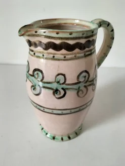 Pichet en faïence artisanal (Bourgogne)