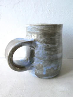 Pichet en grès émaillé bleu signé Atelier Palègre années 70
