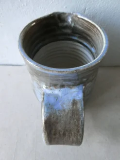 Pichet en grès émaillé bleu signé Atelier Palègre années 70