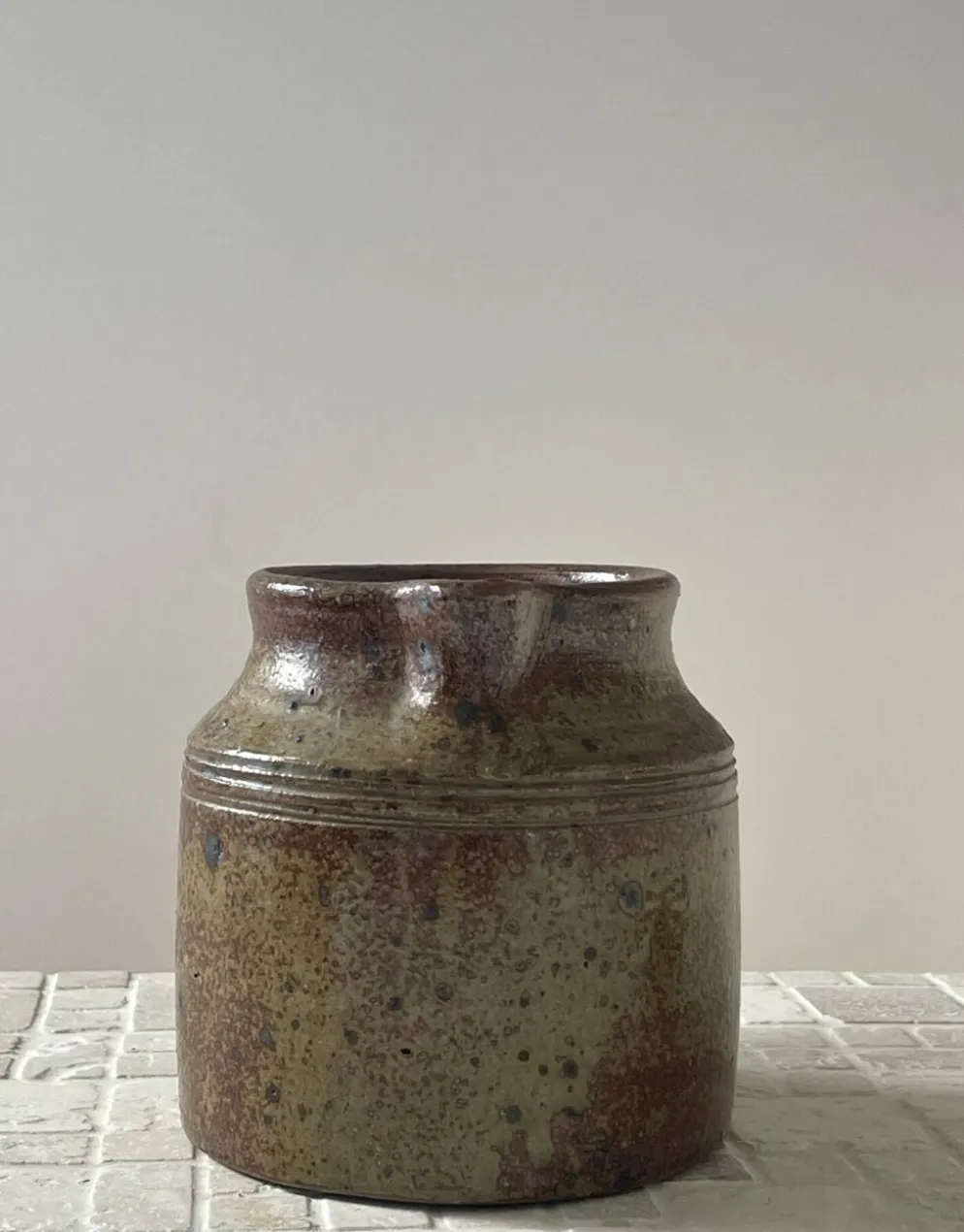 Pichet en grès pyrité 1970