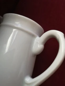 Pichet en porcelaine - Début 20ème