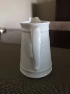 Pichet en porcelaine - Début 20ème
