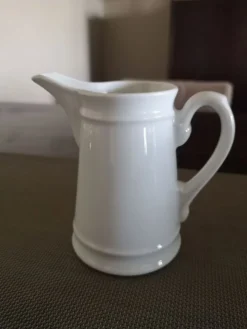 Pichet en porcelaine - Début 20ème