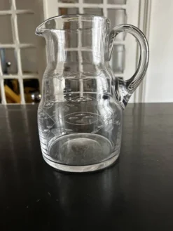 Pichet en verre années 50