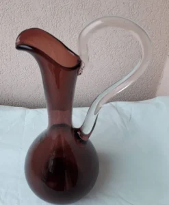 Pichet en verre soufflé