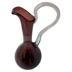 Pichet en verre soufflé