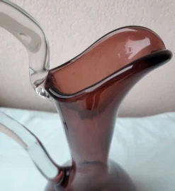 Pichet en verre soufflé