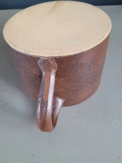 Pichet - pot à crème- en faience émaillée marron
