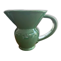 Pichet, pot à eau en faïence émaillée verte – HB Quimper, période art déco