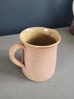 Pichet pot à lait ancien en terre cuite vernissée