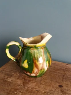 Pichet pot à lait en céramique artisanale