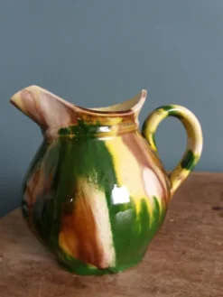 Pichet pot à lait en céramique artisanale