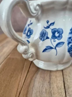Pichet / pot à lait Sarreguemines Romantique bleu – décor champêtre – faïence vintage