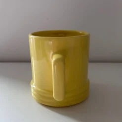 Pichet rétro jaune
