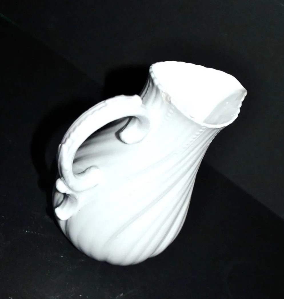 Pichet verseuse ancienne en porcelaine de Sarreguemines modèle viennois uni