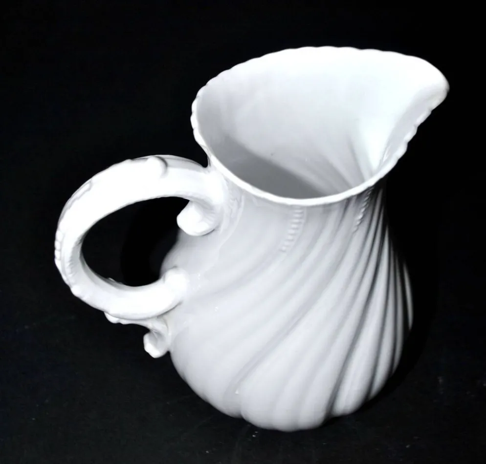 Pichet verseuse ancienne en porcelaine de Sarreguemines modèle viennois uni