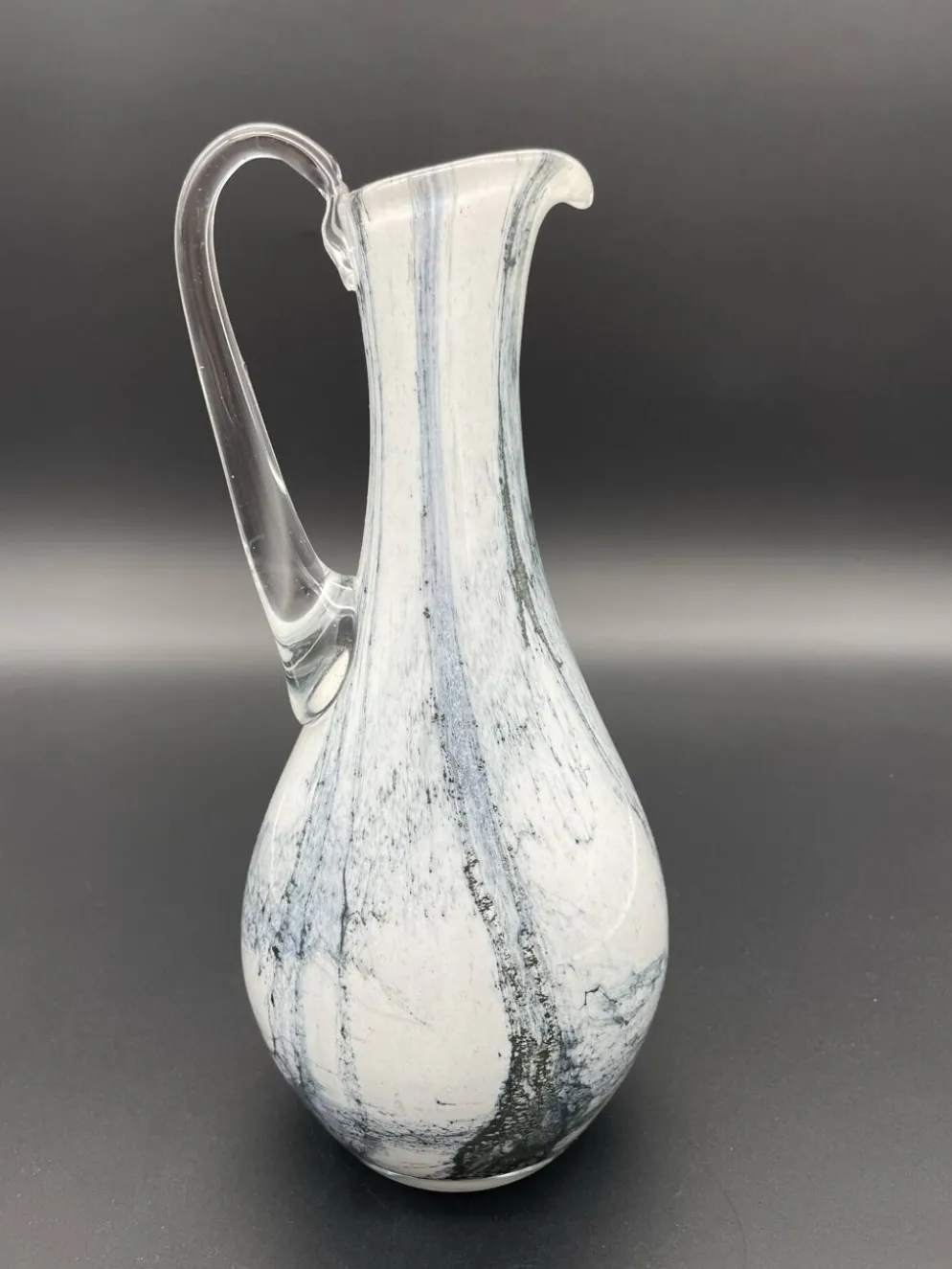 Pichet vintage en verre soufflé blanc et gris, style Murano