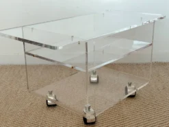 Piece de design: Desserte David Lange en Altuglas 15mm-Circa 1980