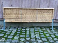 Pied de lit scandinave en bambou rotin et osier 1990 140cm
