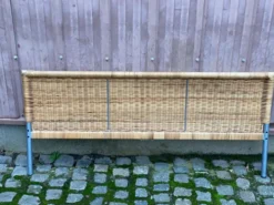 Pied de lit scandinave en bambou rotin et osier 1990 140cm