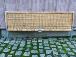 Pied de lit scandinave en bambou rotin et osier 1990 140cm