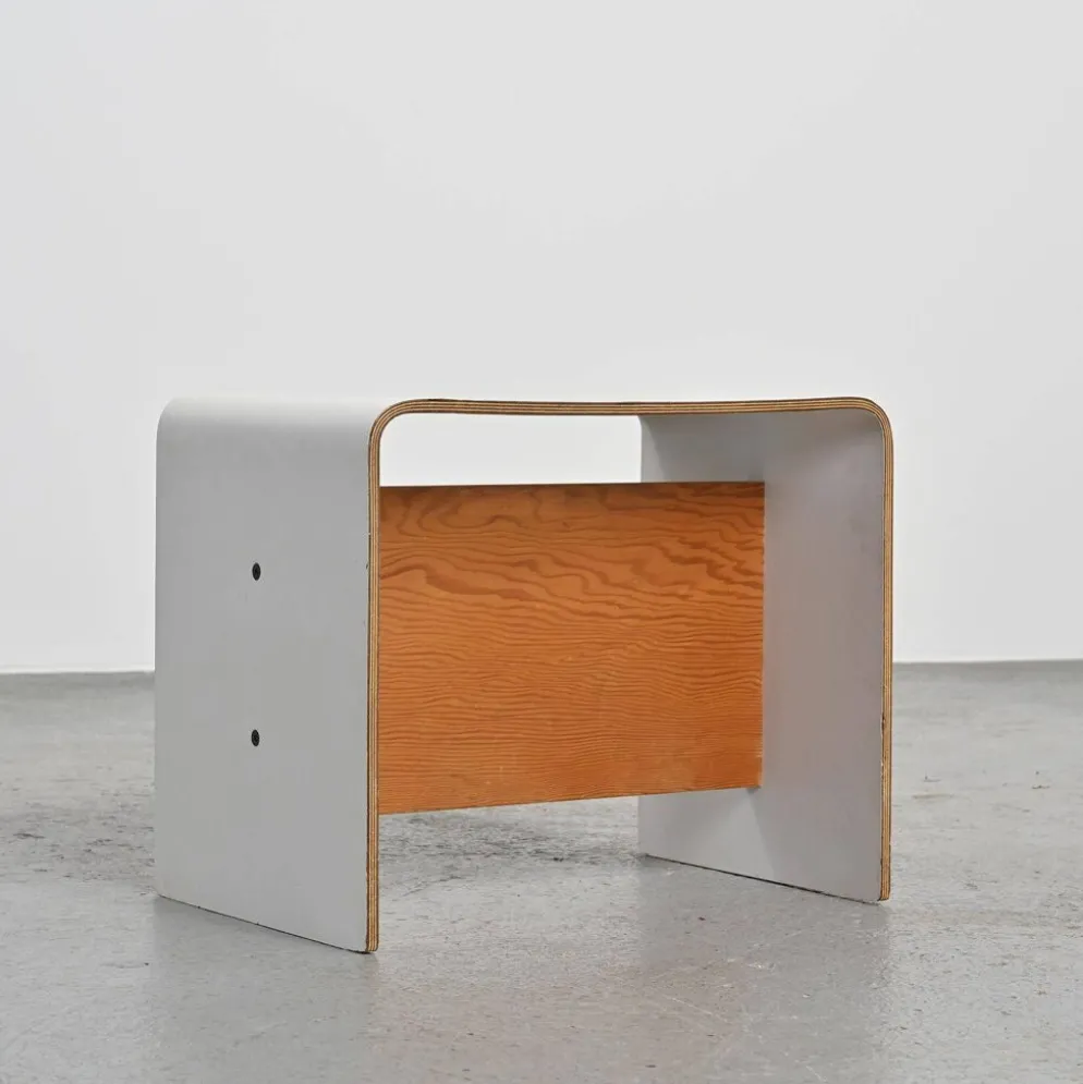 Pierre Guariche, paire de tables de chevet pour la Plagne, vers 1968