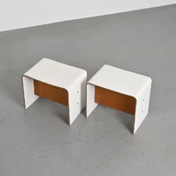 Pierre Guariche, paire de tables de chevet pour la Plagne, vers 1968