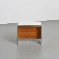 Pierre Guariche, paire de tables de chevet pour la Plagne, vers 1968