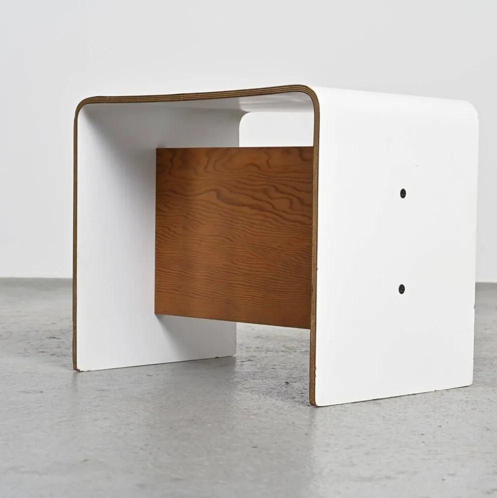 Pierre Guariche, paire de tables de chevet pour la Plagne, vers 1968