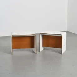 Pierre Guariche, paire de tables de chevet pour la Plagne, vers 1968