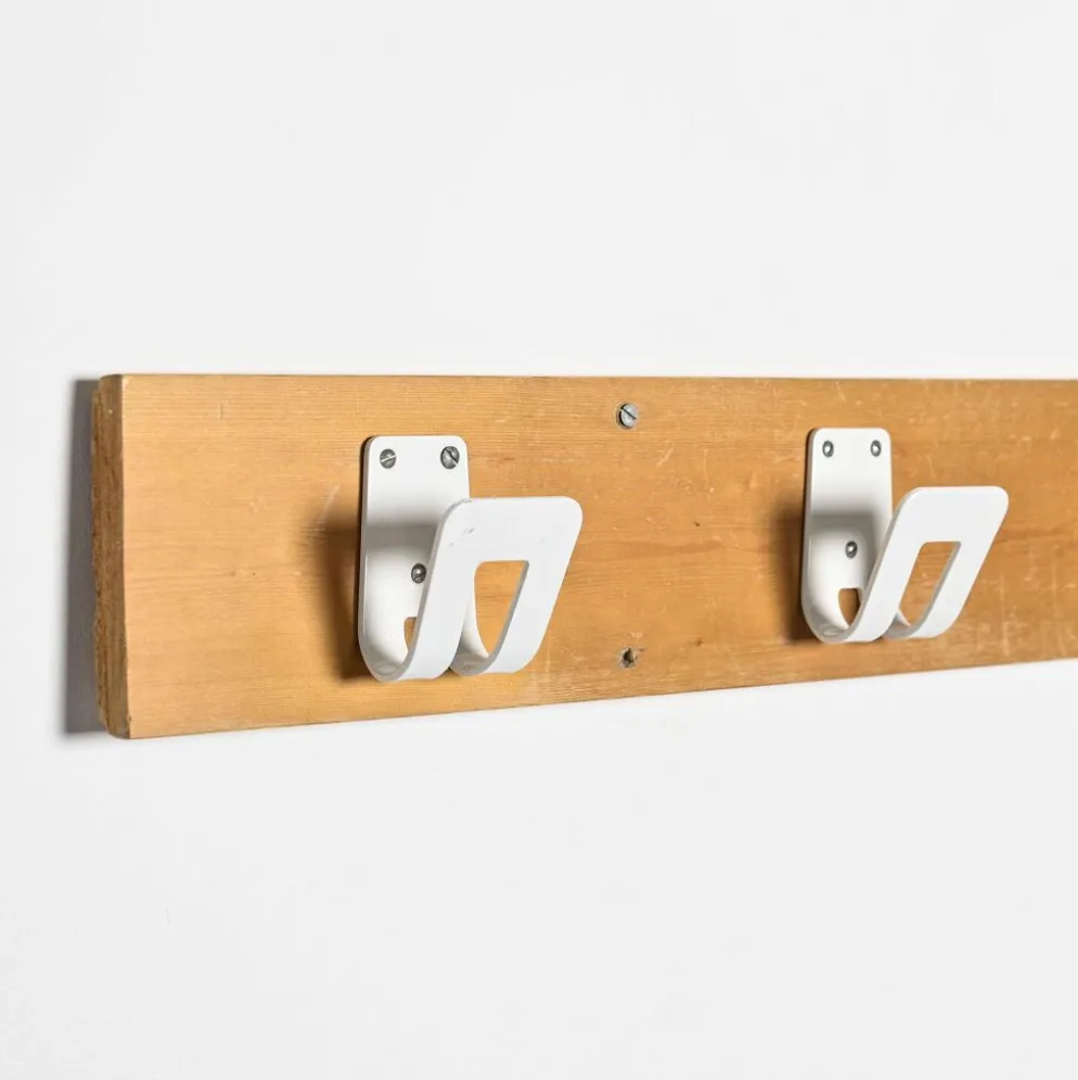 Pierre Guariche : Portemanteau pour La Plagne, circa 1968